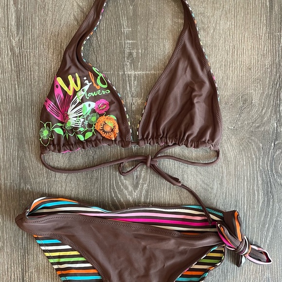 Striped Reversible Multicolor Bikini Set - Picture 3 of 4